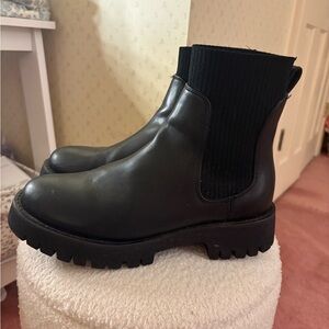 Steve Madden Black Leather Ankle Boots